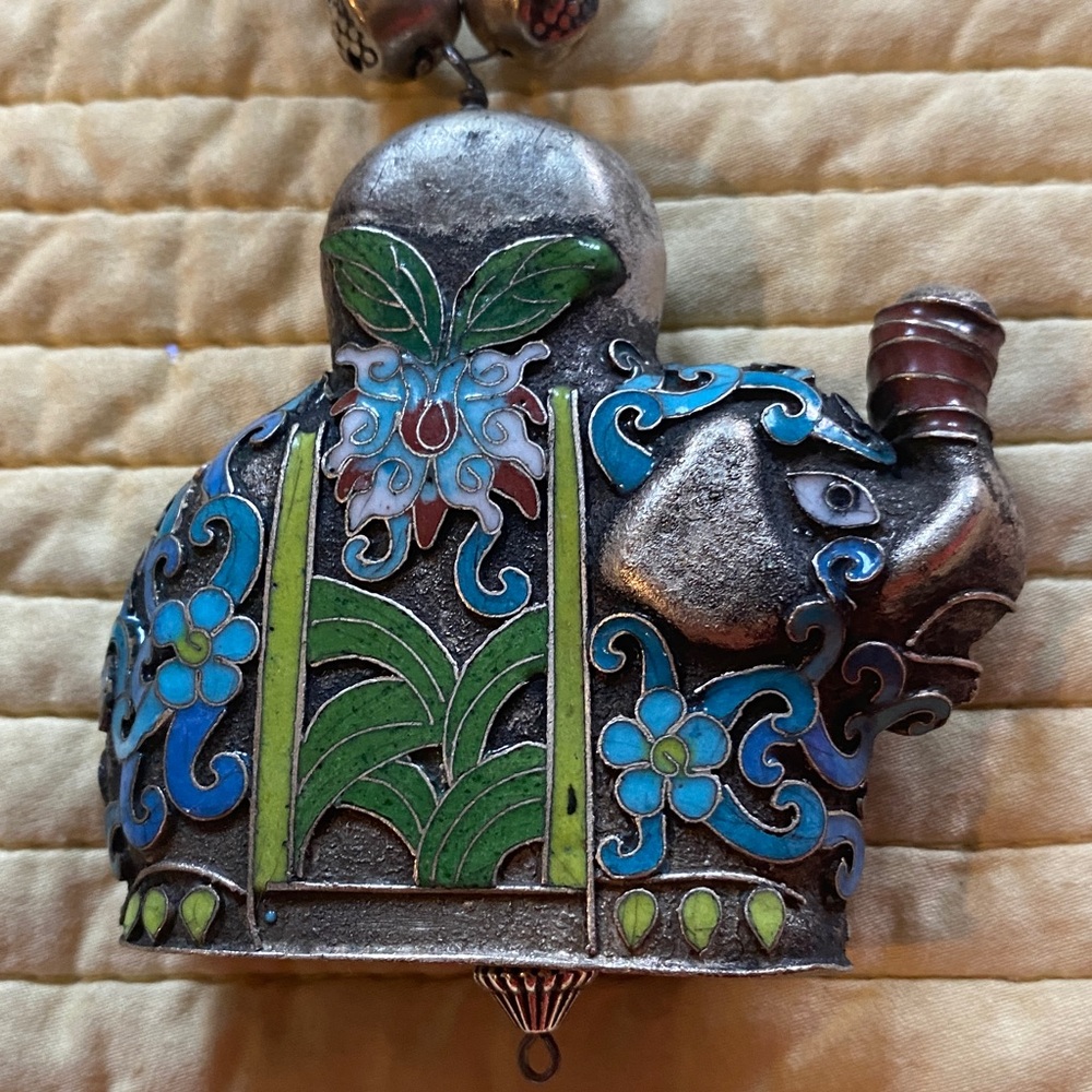 Antique cloisonné Majestic Elephant" beaded necklace. - Picture 5 of 6